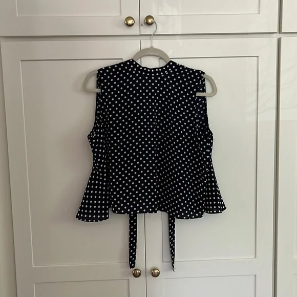 Open ruffle back polka dot blouse - Picture 1 of 5